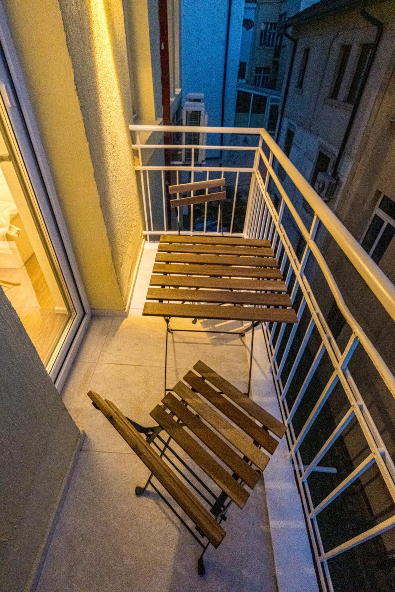 South 22 - Brand New Modern 1Bd Apt In Sofia Centerアパートメント エクステリア 写真